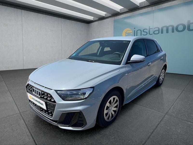 Grau Gebraucht 2024 Audi A1 Sportback Kleinwagen | 24.699 € (Fairer Preis) - Bild 1/4