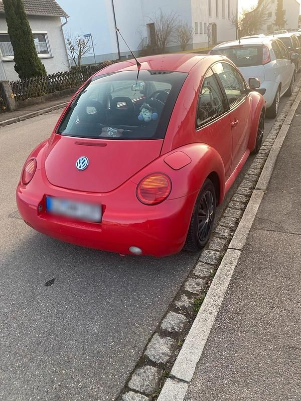 Gebraucht VW Beetle 115 PS (84 kW) 2001 Rot Kleinwagen