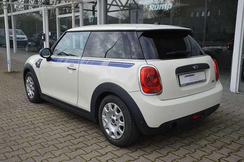 Gebraucht Mini ONE 75 PS (55 kW) 2015 Weiß Kleinwagen