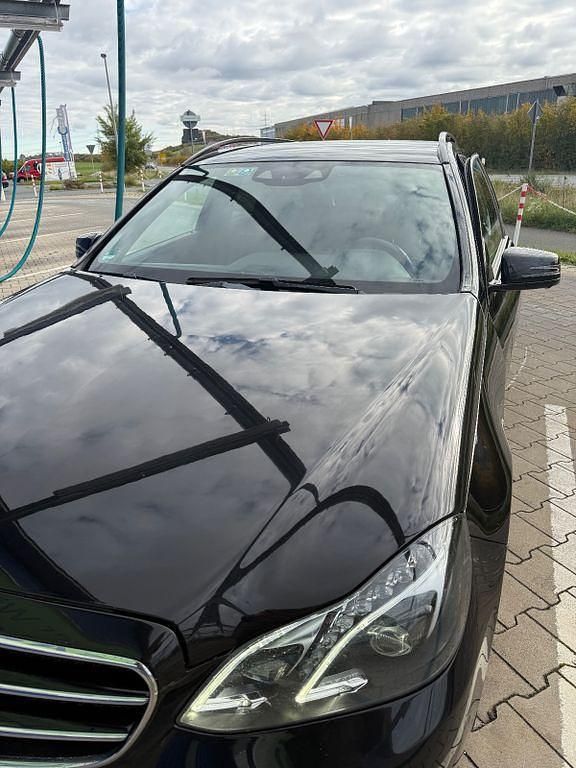 Gebraucht Mercedes E350 Night 258 PS (189 kW) 2015 Schwarz Kombi