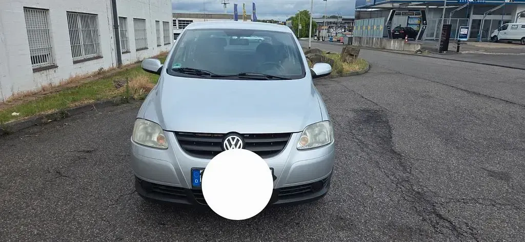 Gebraucht VW Fox 54 PS (39 kW) 2006 Silber Kleinwagen