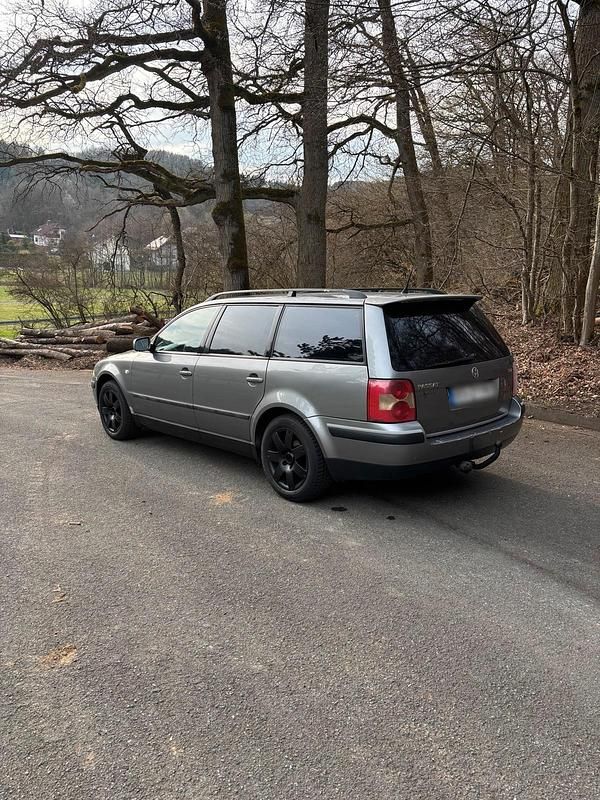 Gebraucht VW Passat 130 PS (95 kW) 2003 Grau Limousine