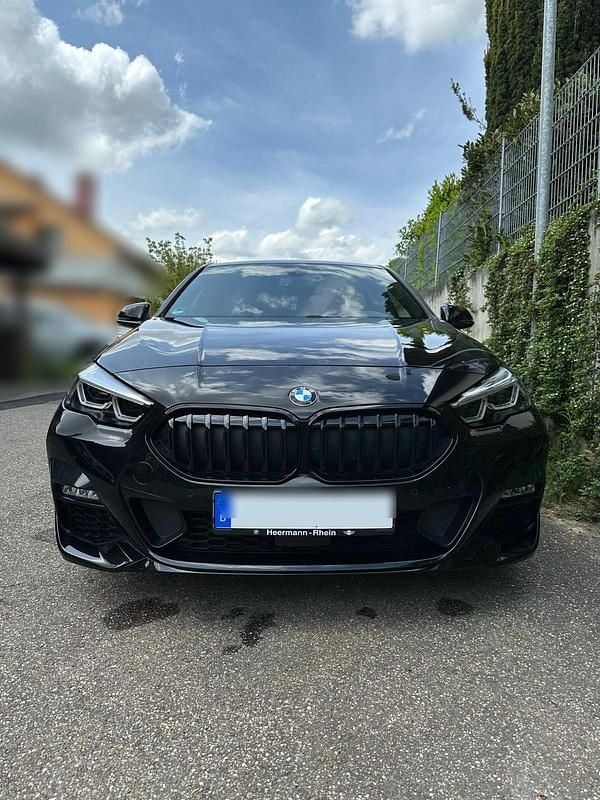 Schwarz Gebraucht 2023 BMW 220 Coupé | 29.990 € (Guter Preis) - Bild 1/4