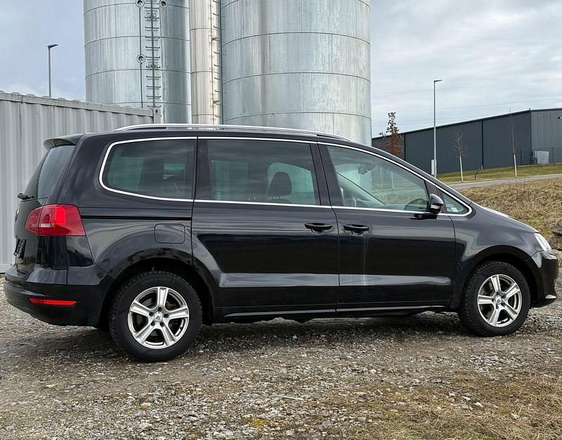 Gebraucht VW Sharan 140 PS (102 kW) 2011 Schwarz Van / Kleinbus