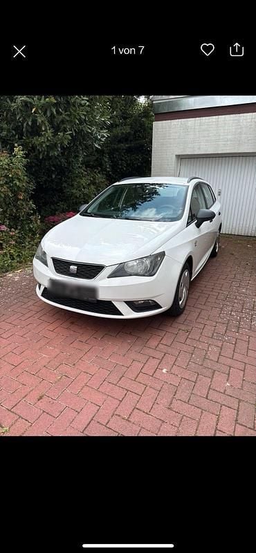 Weiß Gebraucht 2013 Seat Leon Kombi | 2.700 € (Etwas zu teuer) - Bild 1/4