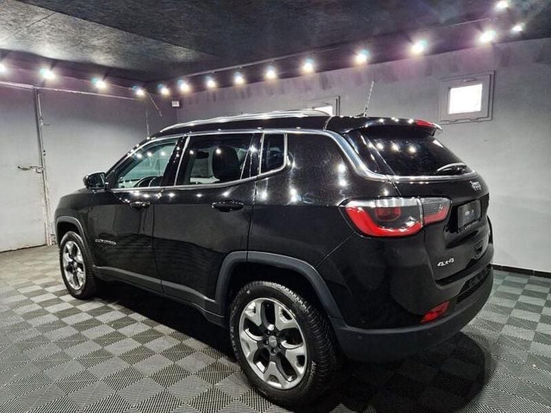 Second-hand Jeep Compass Limited 170 CP (125 kW) 2018 Negru SUV