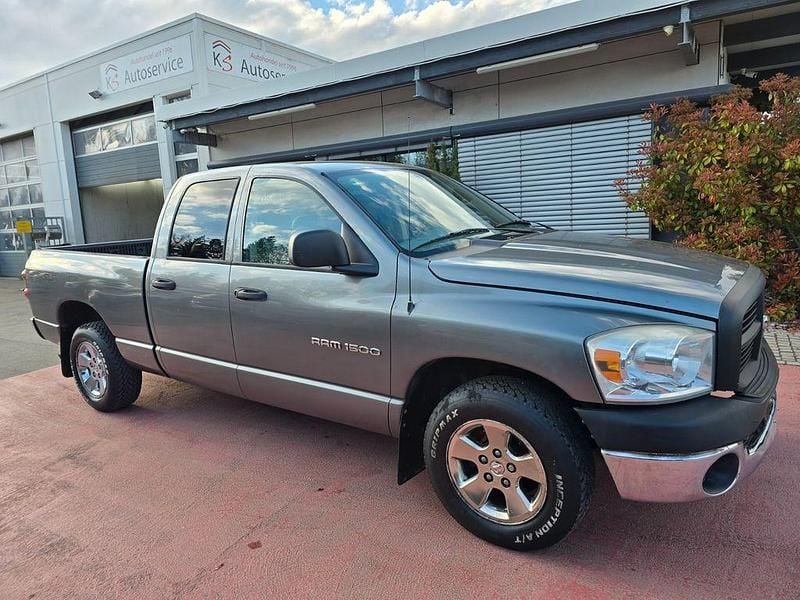 Second-hand Dodge Ram SXT 225 CP (165 kW) 2008 Gri Pickup