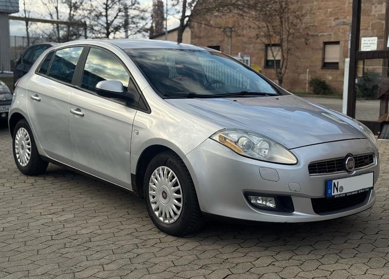 Gebraucht Fiat Bravo 150 PS (110 kW) 2009 Silber Kleinwagen