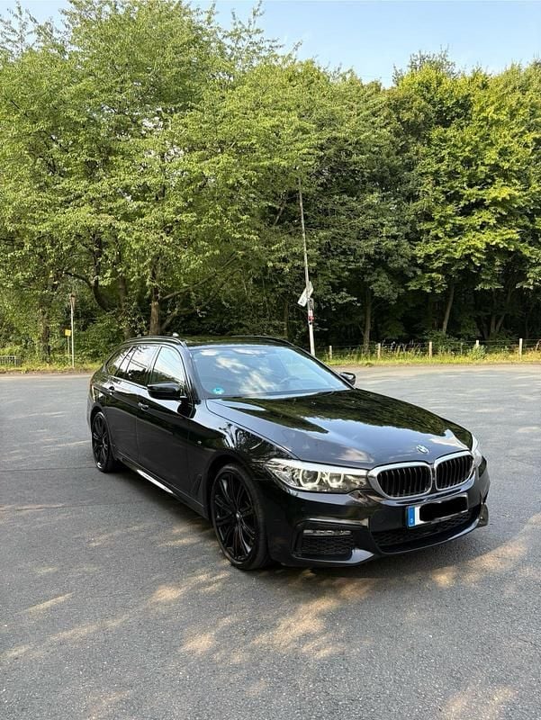 Schwarz Gebraucht 2017 BMW 540 Kombi | 26.000 € (Etwas zu teuer) - Bild 1/4
