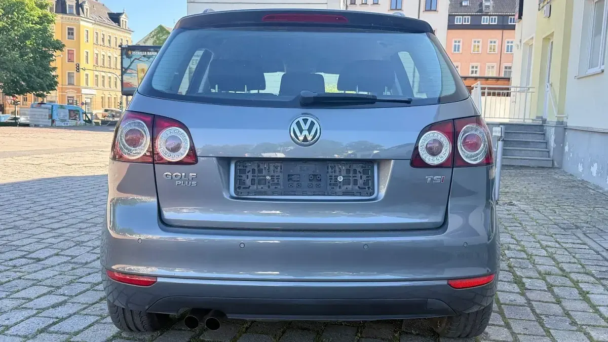 Gebraucht VW Golf VII Comfortline 122 PS (89 kW) 2013 Grau Limousine