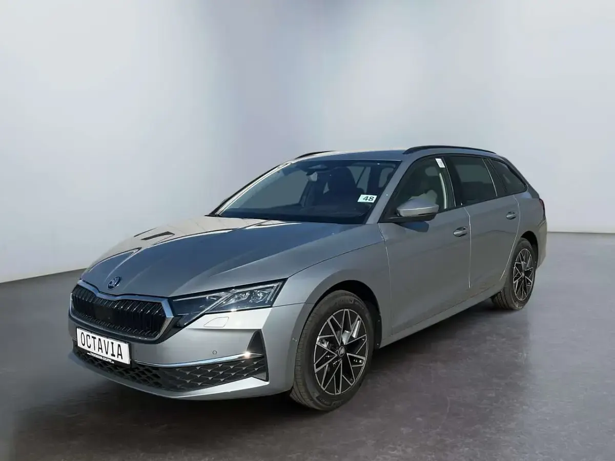 Neu Skoda Octavia 150 PS (110 kW) 2026 Silber Kombi