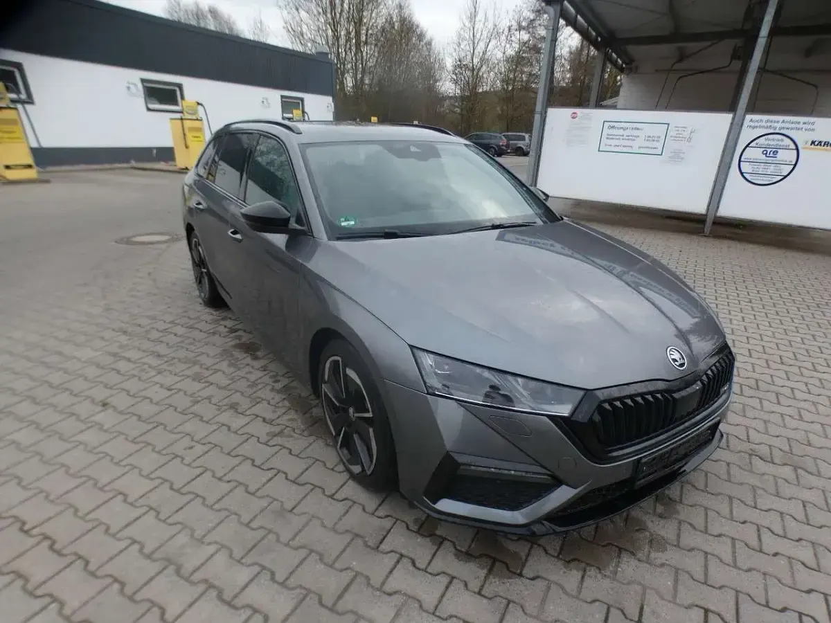 Gebraucht Skoda Octavia RS 200 PS (147 kW) 2022 Graphitegrau metallic Kombi