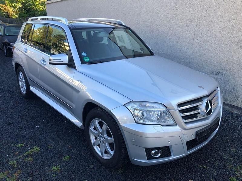 Iridiumsilber Gebraucht 2010 Mercedes GLK220 SUV | 12.100 € (Superpreis) - Bild 1/4