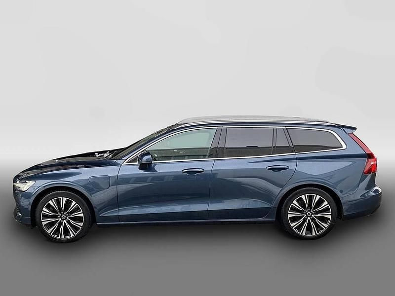 Gebraucht Volvo V60 Plus 455 PS (334 kW) 2022 Blau Kombi