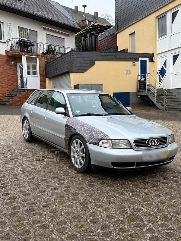 Gebraucht Audi A4 S-Line 125 PS (91 kW) 1996 Silber Kombi