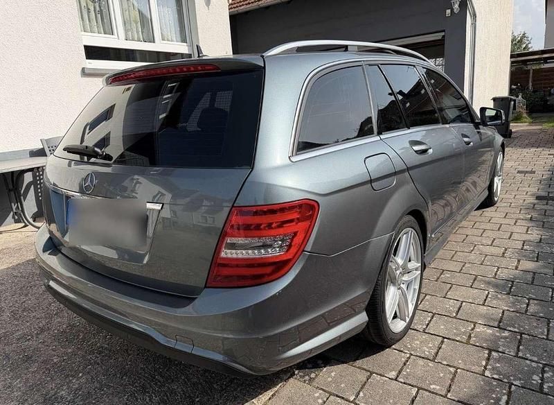 Gebraucht Mercedes C250 204 PS (150 kW) 2012 Kombi