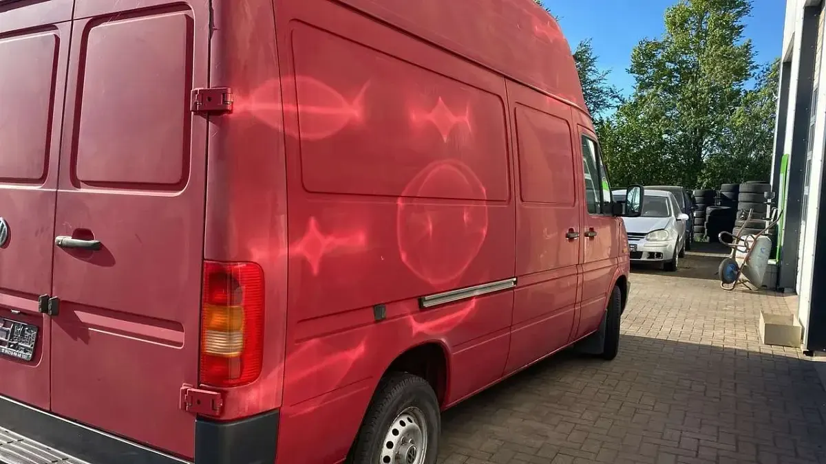 Usata VW LT 95 CV (69 kW) 2001 Rosso Monovolume