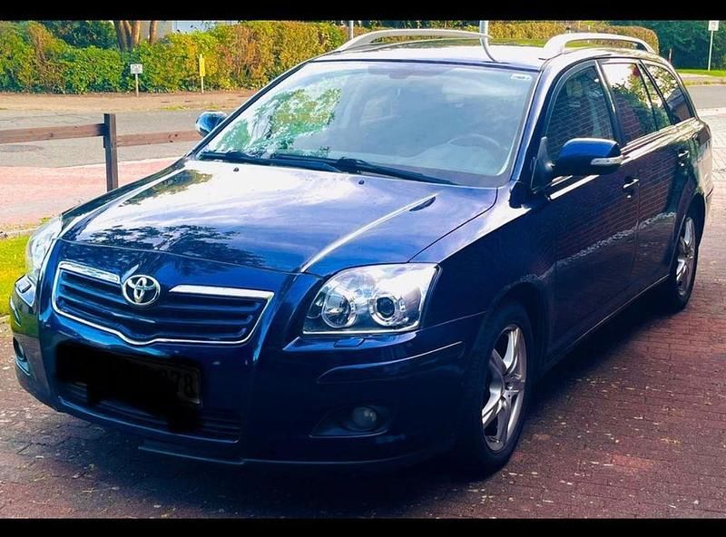 Blau Gebraucht 2006 Toyota Avensis Executive Kombi | 1.900 € (Guter Preis) - Bild 1/4