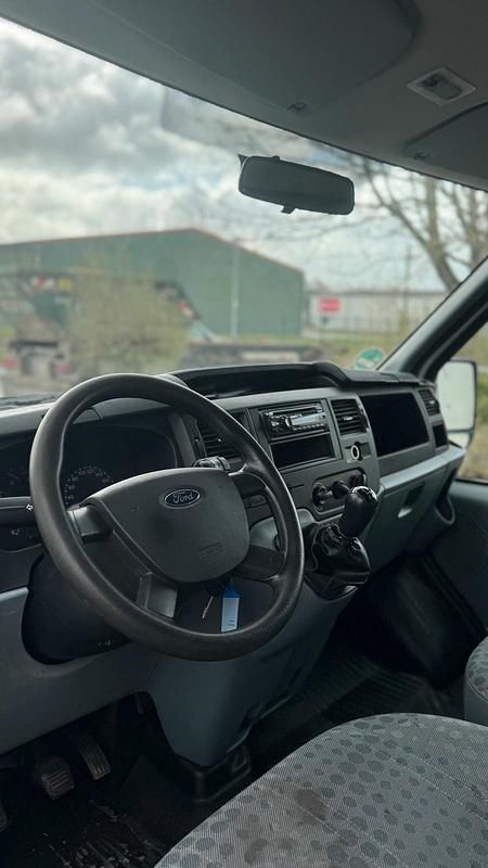 Gebraucht Ford Transit 85 PS (62 kW) 2012 Weiß Van / Kleinbus