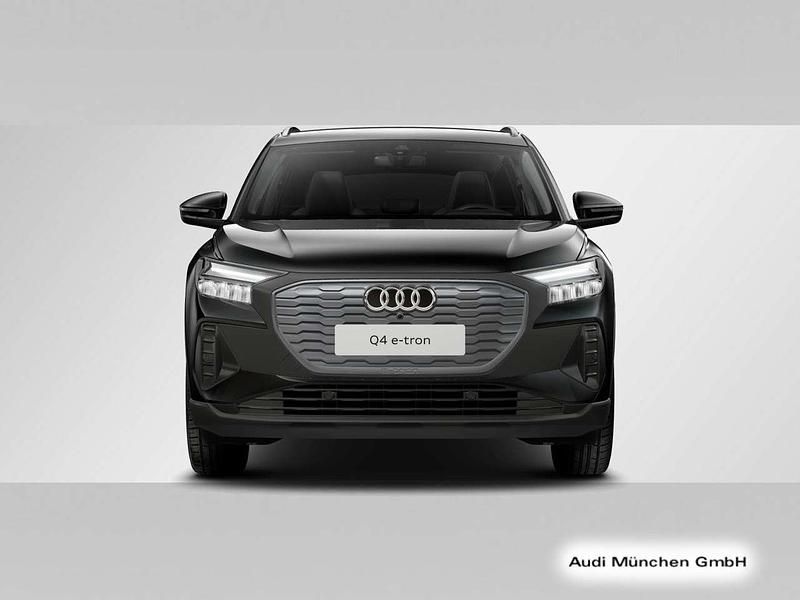 Gebraucht Audi Q4 e-tron Ambiente 210 kW (286 PS) 2025 Mythosschwarz metallic SUV