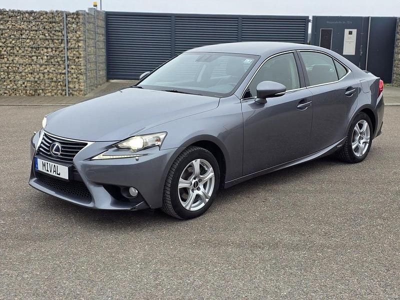 Gebraucht Lexus IS300h 181 PS (133 kW) 2014 Grau Limousine