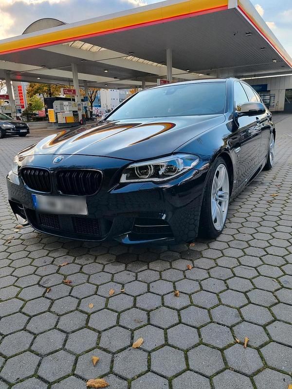 Schwarz Gebraucht 2015 BMW M550 Comfort Edition Limousine | 24.000 € (Fairer Preis) - Bild 1/4