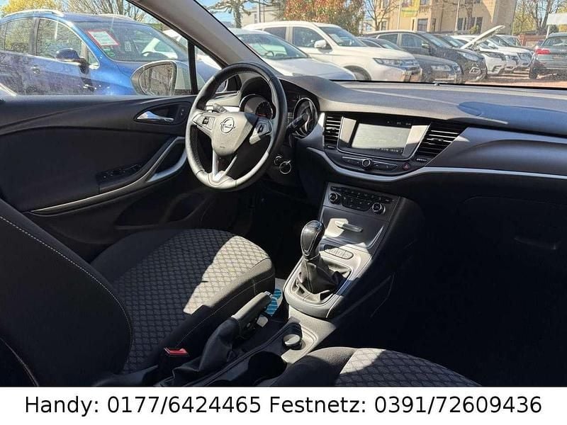 Gebraucht Opel Astra 105 PS (77 kW) 2018 Silber Kombi