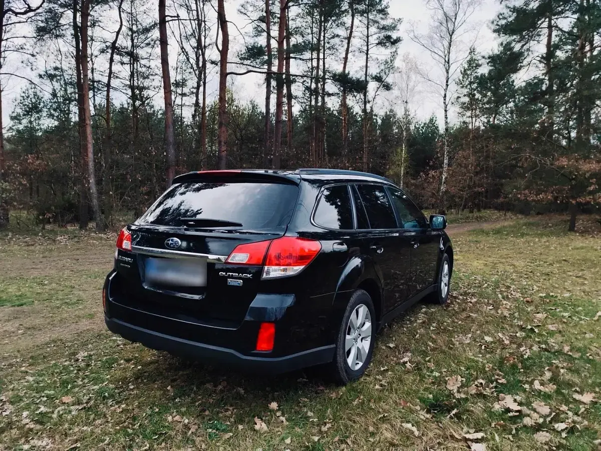 Gebraucht Subaru Legacy 150 PS (110 kW) 2011 Schwarz Kombi