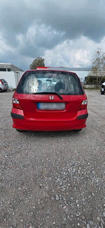 Second-hand Honda Jazz 83 CP (61 kW) 2005 Roșu Hatchback