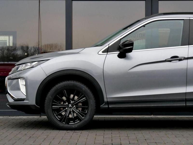 Gebraucht Mitsubishi Eclipse Cross Active 148 PS (108 kW) 2019 Silber SUV