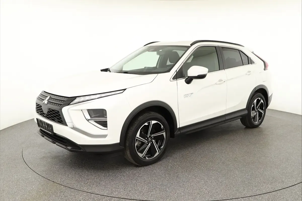 Gebraucht Mitsubishi Eclipse Cross Basis 188 PS (138 kW) 2021 SUV