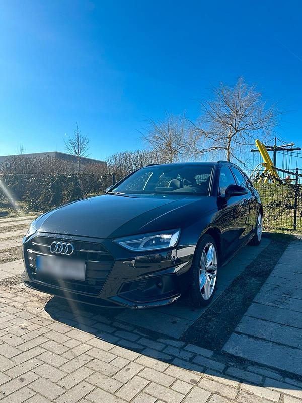 Gebraucht Audi A4 S-Line 190 PS (139 kW) 2020 Schwarz Kombi