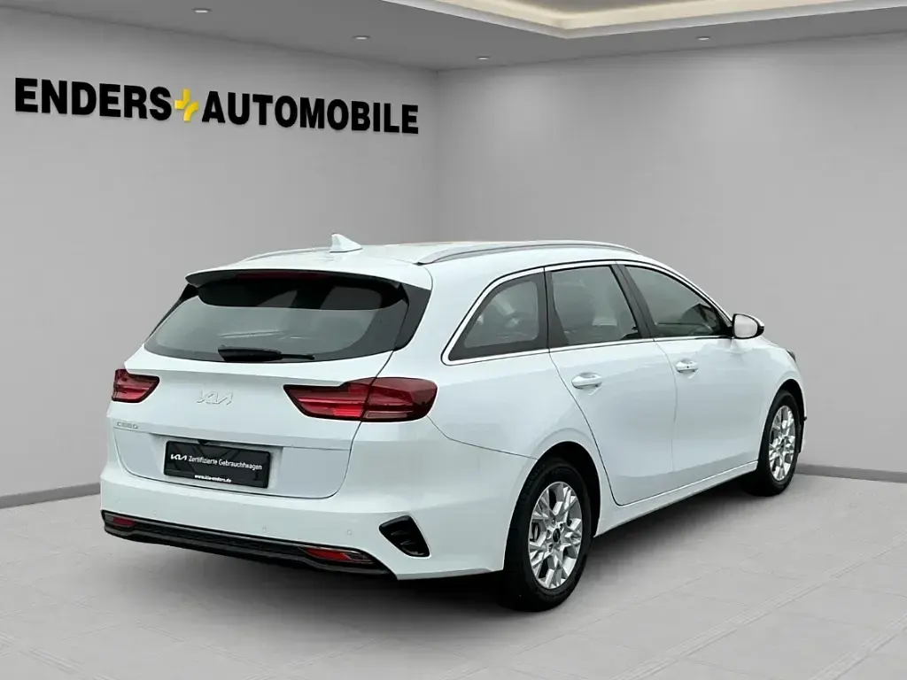 Neu Kia Ceed Sportswagon 101 PS (74 kW) 2025 (wd) cararraweiss Kombi