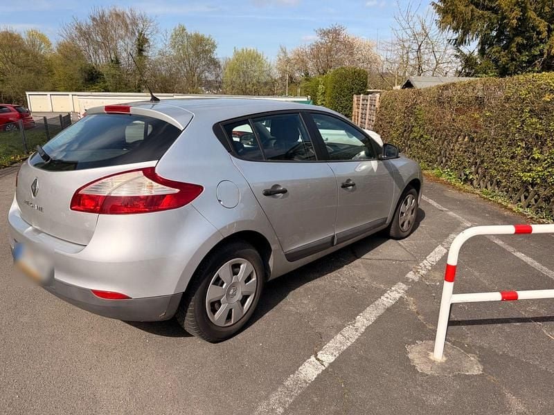 Gebraucht Renault Mégane 101 PS (74 kW) 2012 Limousine