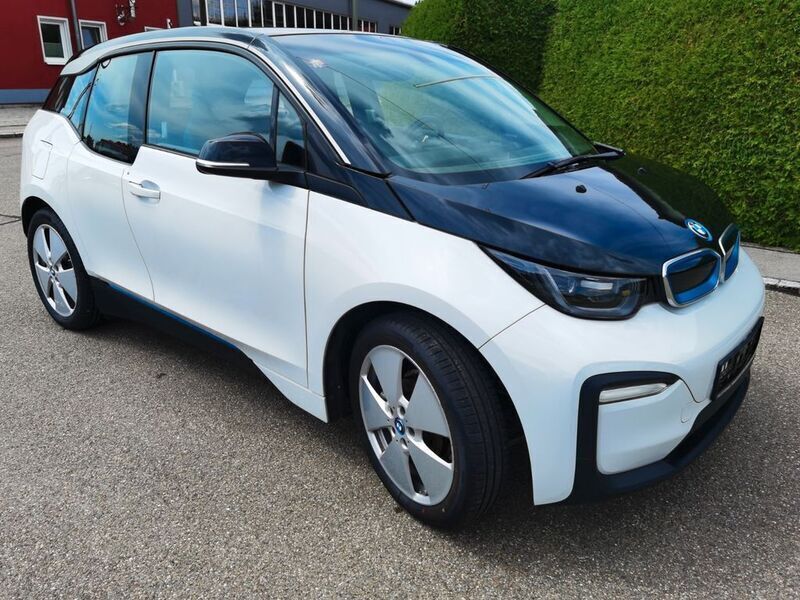 Weiß Gebraucht 2018 BMW i3 Comfort Edition Kleinwagen | 16.390 € (Fairer Preis) - Bild 1/4