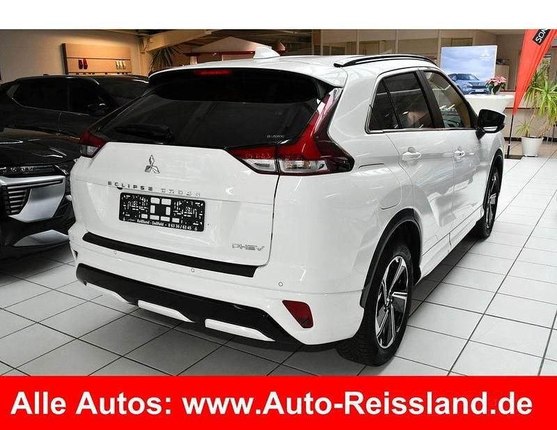 Gebraucht Mitsubishi Eclipse Cross Select 188 PS (138 kW) 2022 Weiß SUV