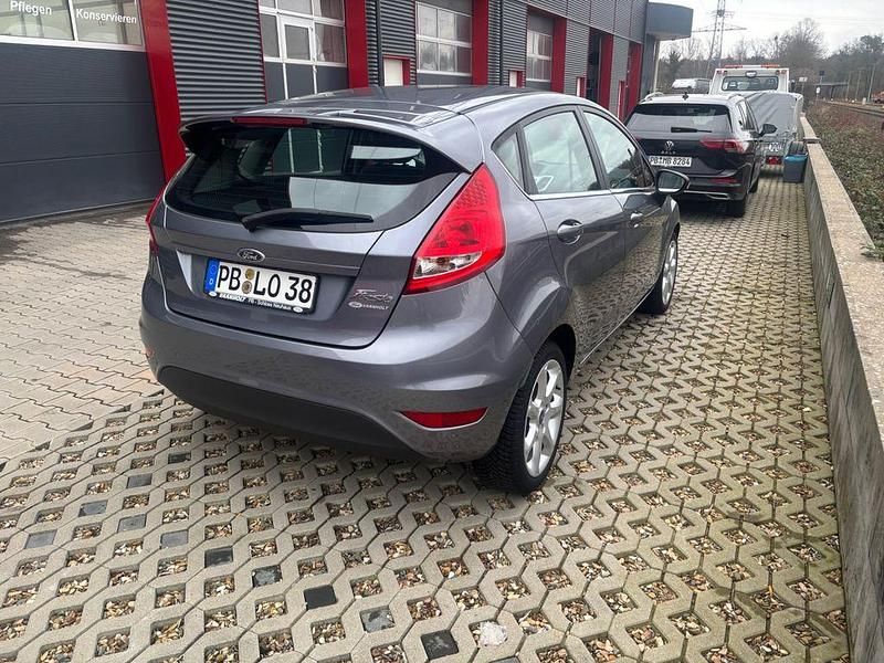 Gebraucht Ford Fiesta Sport 82 PS (60 kW) 2012 Andere farben Kleinwagen