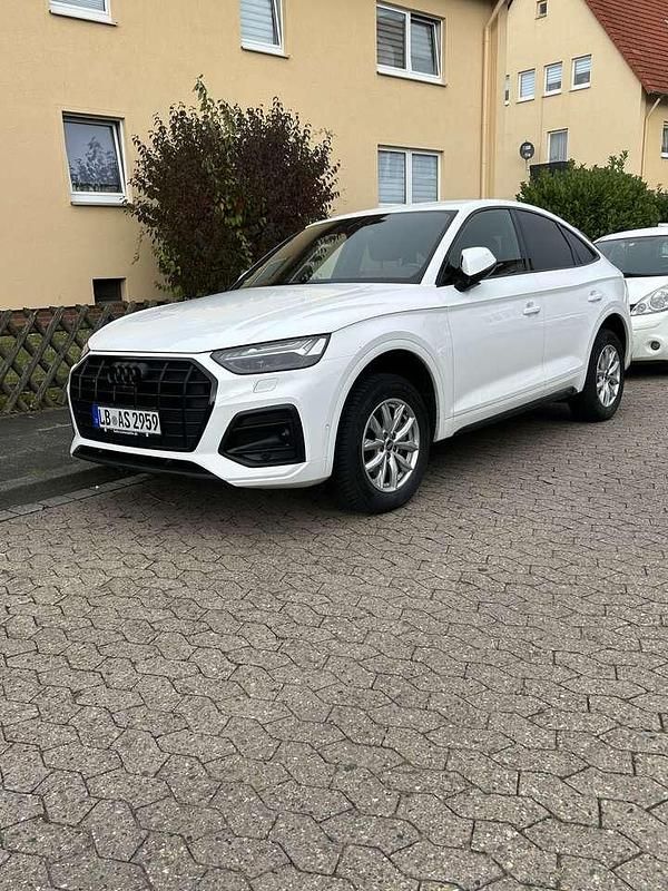 Weiß Gebraucht 2022 Audi Q5 Sportback Advanced SUV | 41.800 € (Fairer Preis) - Bild 1/4