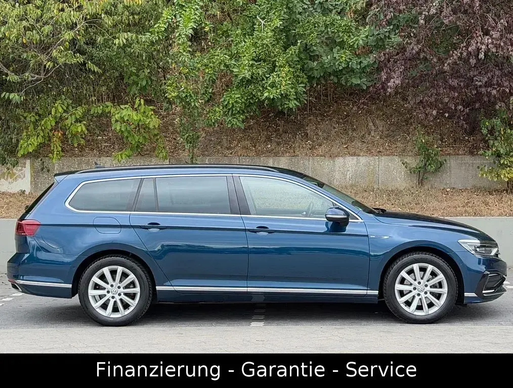 Gebraucht VW Passat GTE 156 PS (114 kW) 2020 Blau Kombi