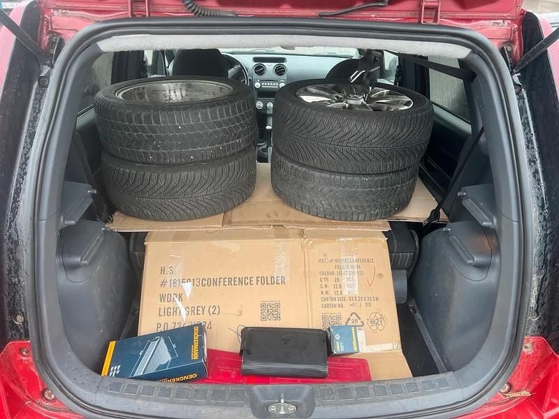 Gebraucht Mitsubishi Colt Motion 95 PS (69 kW) 2008 Rot Limousine