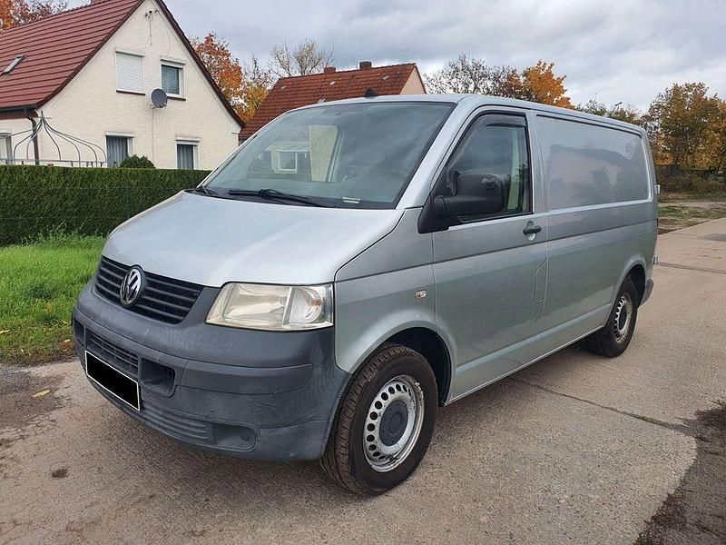 Gebraucht VW Transporter 131 PS (96 kW) 2008 Silber Van