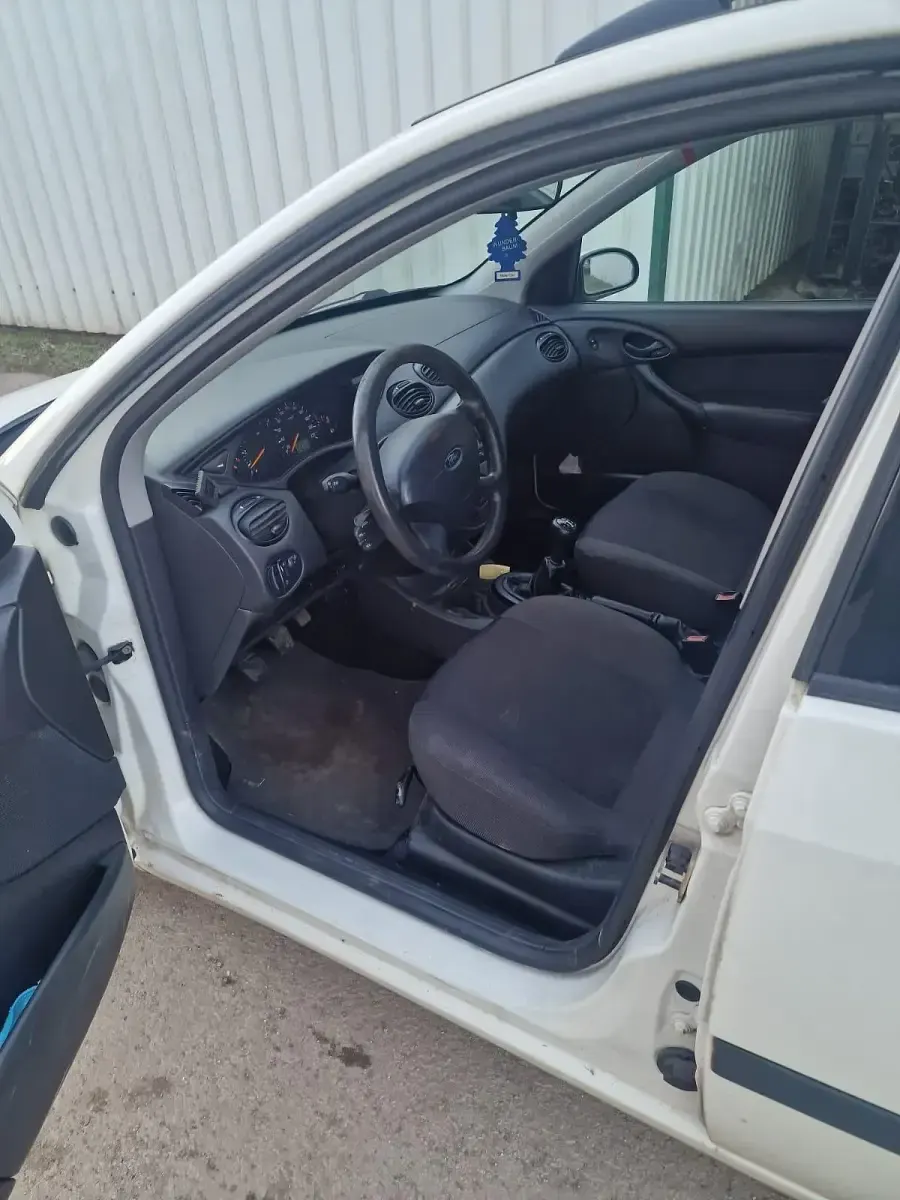 Brugt Ford Focus 115 HK (84 kW) 2003 Hvid Stationcar
