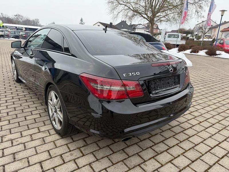 Gebraucht Mercedes E350 231 PS (169 kW) 2011 Schwarz Coupé