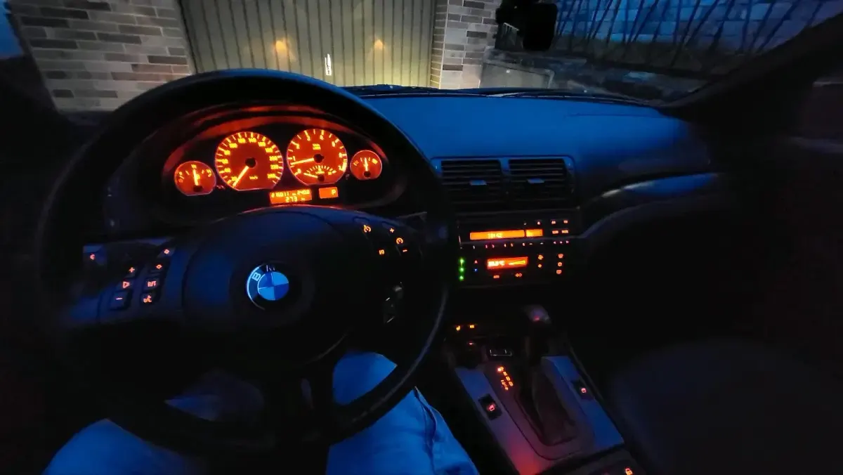 Second-hand BMW 320 170 CP (125 kW) 2003 Argintiu Berlinǎ