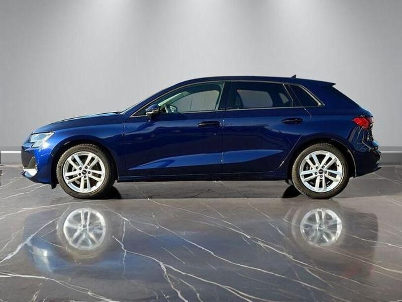 Gebraucht Audi A3 Advanced Plus 150 PS (110 kW) 2025 Blau Limousine