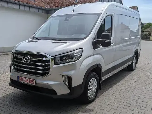 Gebraucht Maxus V90 2024 Silber Van