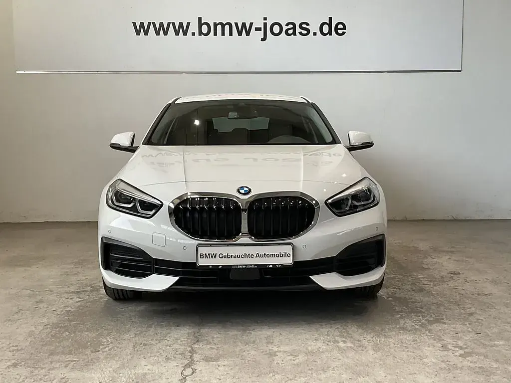 Gebraucht BMW 116 Sport Line 109 PS (80 kW) 2023 Weiß Kleinwagen