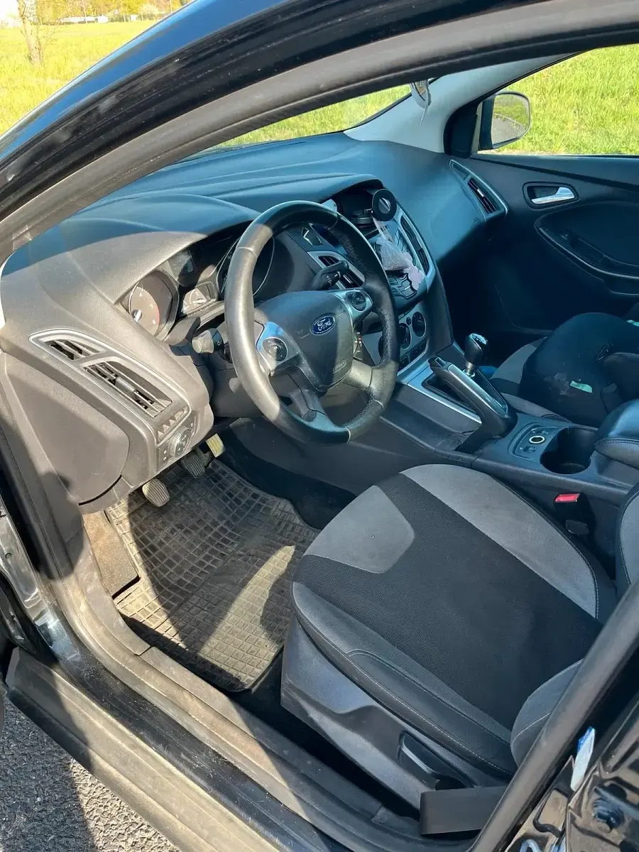 Gebraucht Ford Focus 116 PS (85 kW) 2012 Kombi