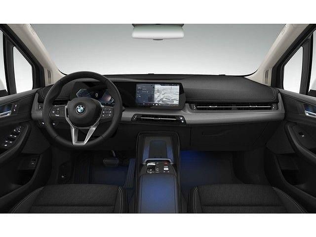 Gebraucht BMW 220 Active Tourer 156 PS (114 kW) 2025 Weiß Van / Kleinbus