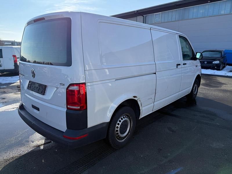 Gebraucht VW Transporter 102 PS (75 kW) 2018 Weiß Van